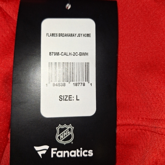 A Fanatics official NHL Calcgay Flames #25 Lex jersey in a men's size large. NWT - Picture 4 of 6